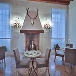Bed & Breakfast B&B Villa Trissino Rossi *