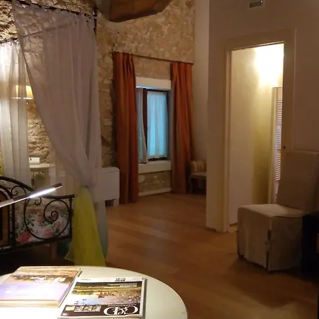 فندق مبيت وإفطار B&B Villa Trissino Rossi *